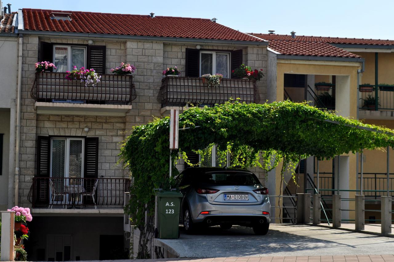Apartments Ljubica Makarska Exterior foto
